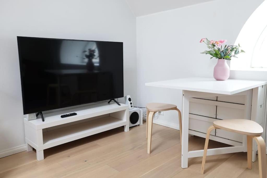 Poista 2Ndhomes Unique 35M2 Studio Penthouse With Sauna & Balcony Helsinki Buitenkant foto